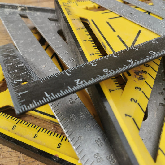 What's a Set Square? How important is is for carpenter and joiners.