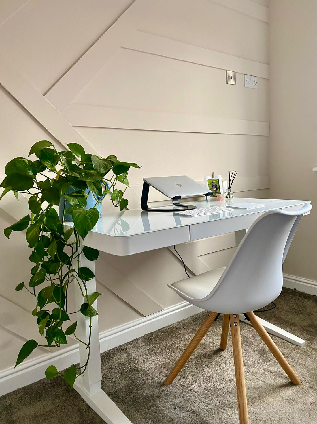 Asymmetrical wall panelling by DAB Chic & Vintage. Show modern white mdf wall panels in a unique shape and style. 