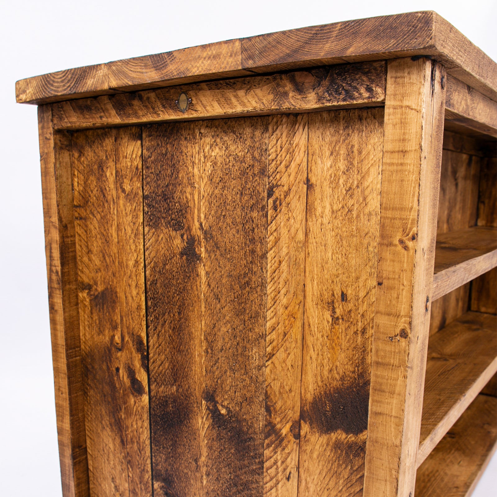 Horsham breakfast bar & steel stools. Side on close up