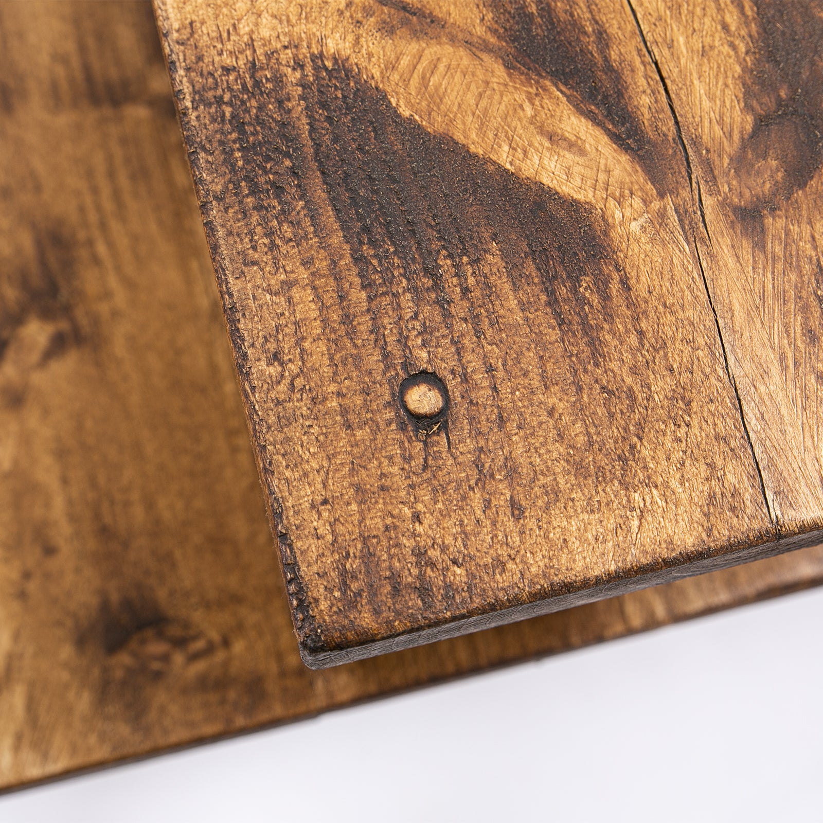 Industrial Hairpin Desk, Close up of woodgrain