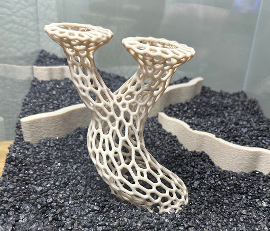 Moss and Plant Shelter for Aquariums in a Bonsai Tree Style