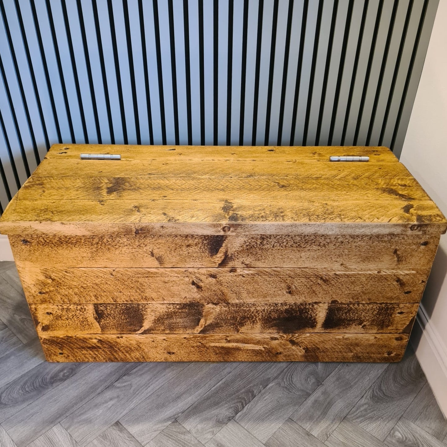 Horsham Storage bench - Solid Wooden Seat Chest